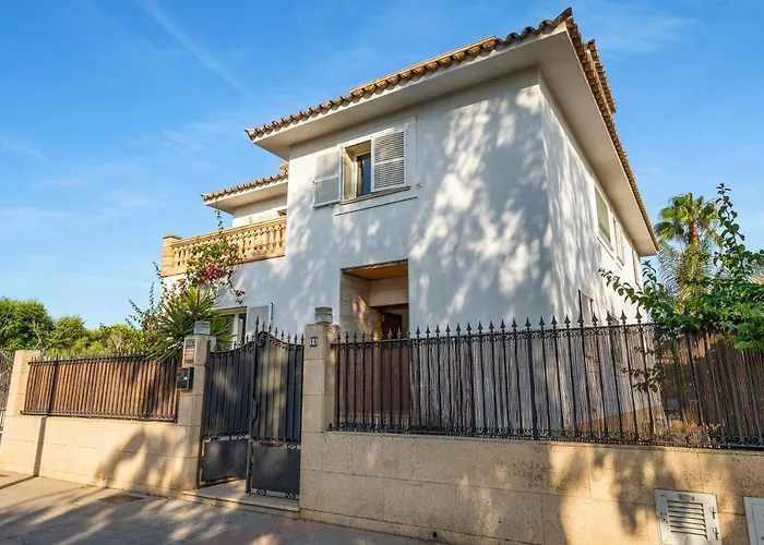 Villa Sol Felostal Palma de Mallorca with Pool