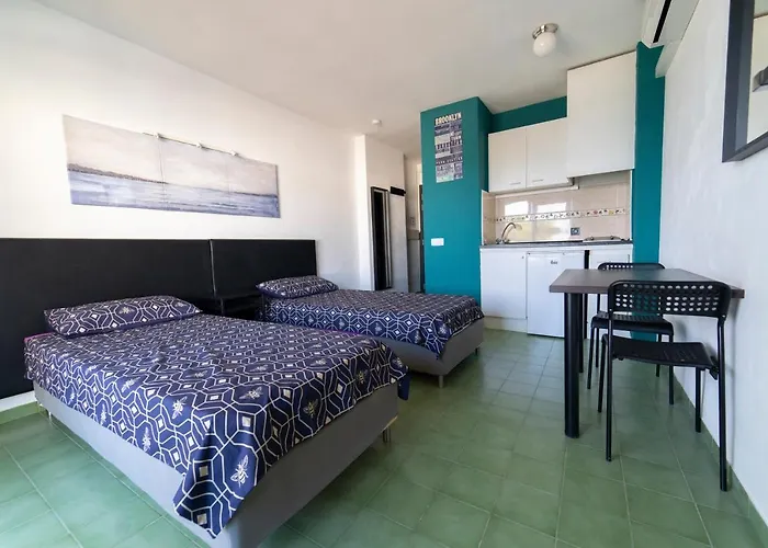 Magaluf (Mallorca) Vacation Rentals near Victoria Market