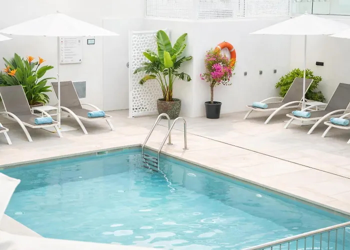 Porto Cristo Hotels