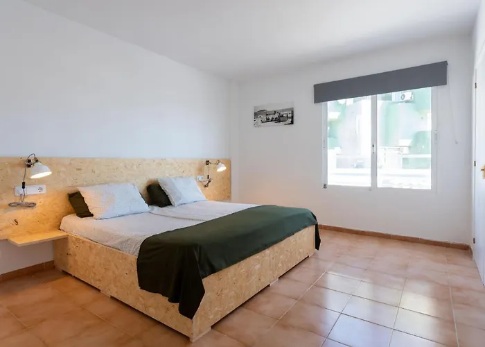 Apartment Neighbours Beach-1 By Interhome Magaluf 